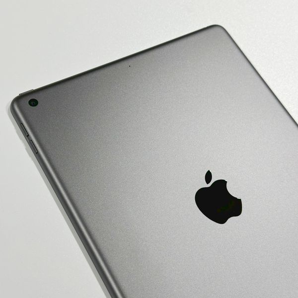 iPad 9th Gen 10.2" Wi-Fi 64GB Space Gray б/у (@) 4136        фото