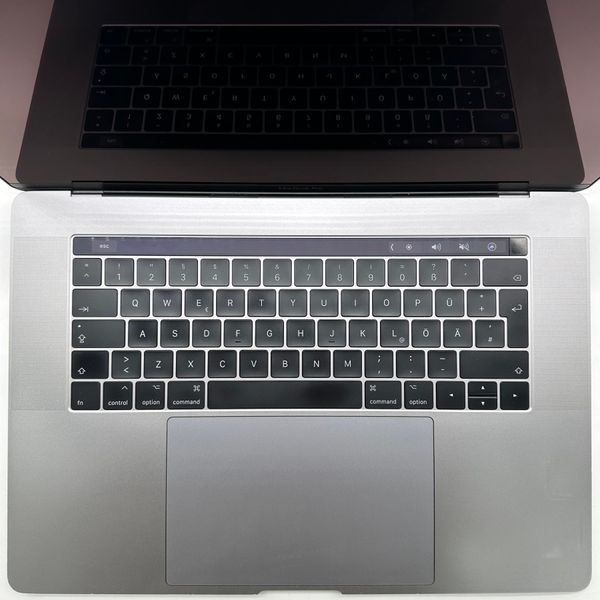 MacBook Pro 15" 2017 i7 16Gb RAM 512Gb SSD Space Gray б\у (WHTDD) 4353        фото