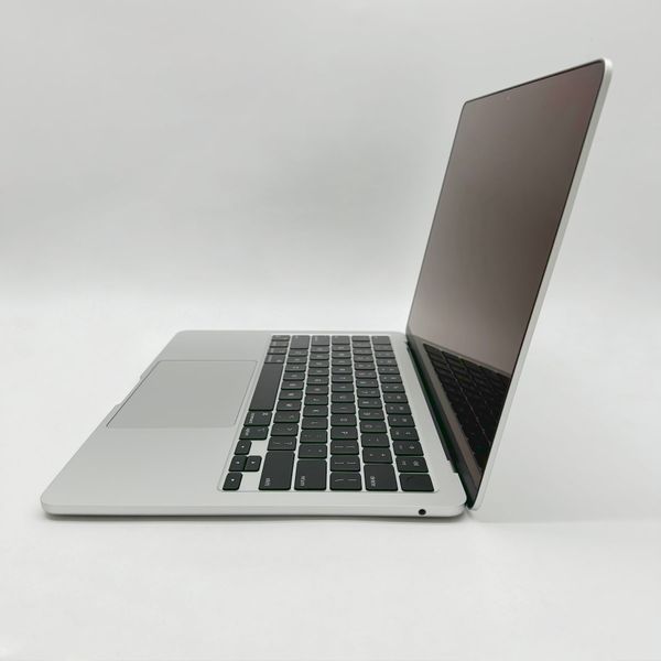 MacBook Air 13" 2022 M2 8gb RAM 256gb SSD Silver б\у (999Q5) 4451        фото