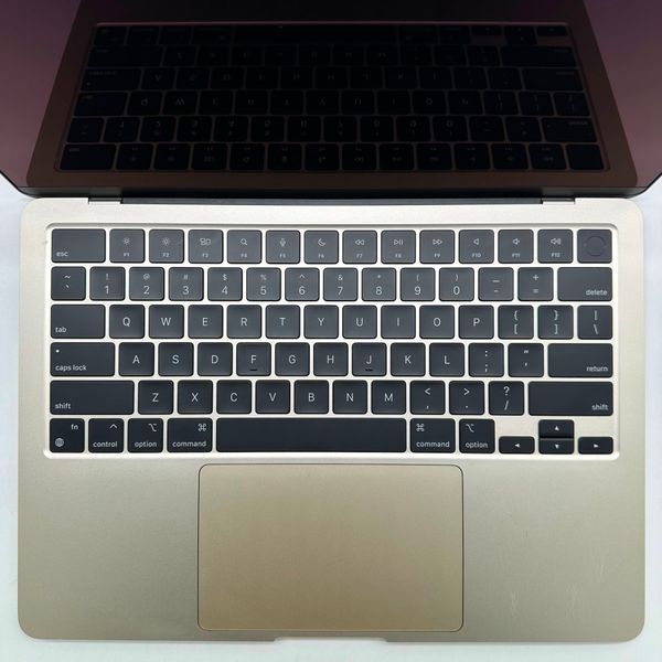 MacBook Air 13" 2022 M2 8gb RAM 256gb SSD Starlight б/у (0T6RM) 4020        фото