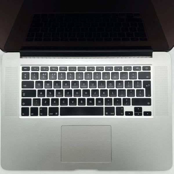 MacBook Pro 15" 2015 i7 16gb RAM 256gb SSD Silver б\у (H9G8WN) 4194        фото