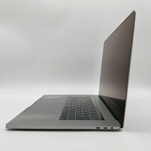 MacBook Pro 15" 2019 i9 32gb RAM 512gb SSD Space Gray б/у (0LVDR) 4055        фото