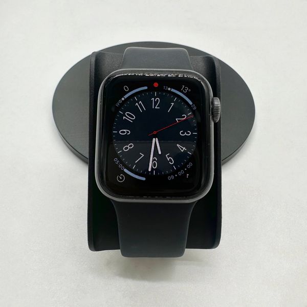 Apple Watch 4 40mm Space Gray б/у (PKDH3) 3469        фото
