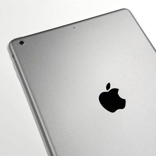 iPad Air 1th gen Wi-Fi 32gb Space Gray б\у (VFK11@) 4244        фото