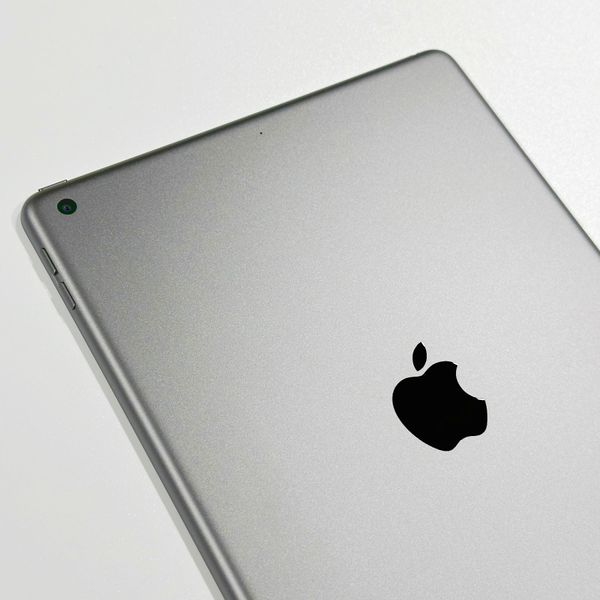 iPad 9th Gen 10.2" 2021 Wi-Fi 64GB Space Gray (@) 4331        фото