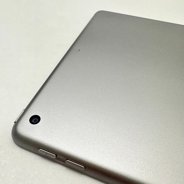 Apple iPad 6th Gen 32GB Wi-Fi Space Gray (NNJF8J) 3185        фото