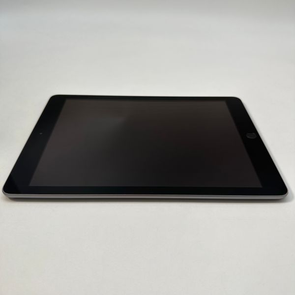 Apple iPad 6th Gen 32GB Wi-Fi Space Gray (NNJF8J) 3185        фото
