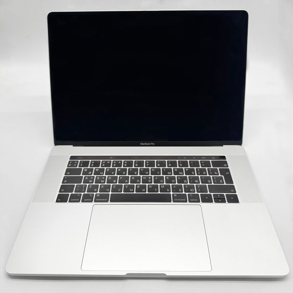 MacBook Pro 15" 2019 i7 16gb RAM 256gb SSD Silver б\у (HLVCH) 5374        фото