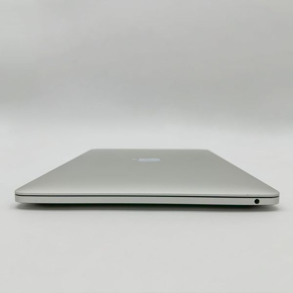 MacBook Pro 13" 2022 M2 8gb RAM 256gb SSD Silver б\у (PWJR3) 4336        фото