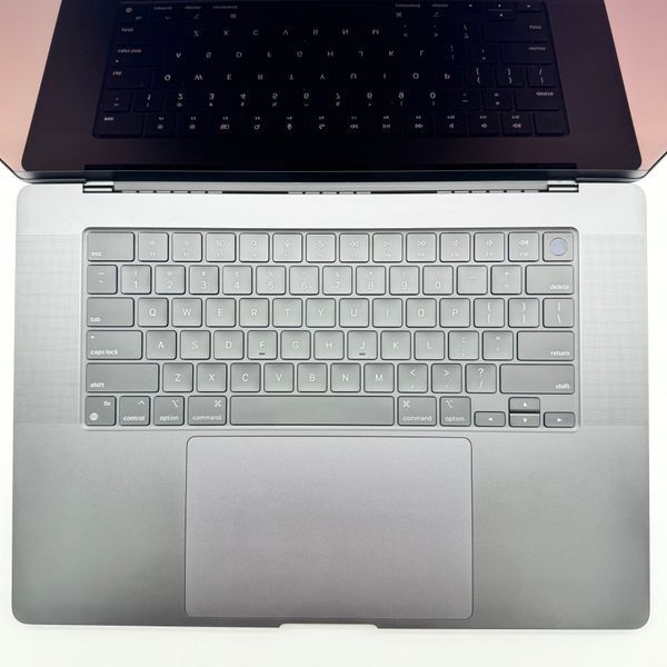 MacBook Pro 16" 2024 M4 Pro 48Gb RAM 512Gb SSD Space Black б/у (X7F2F) 5430        фото