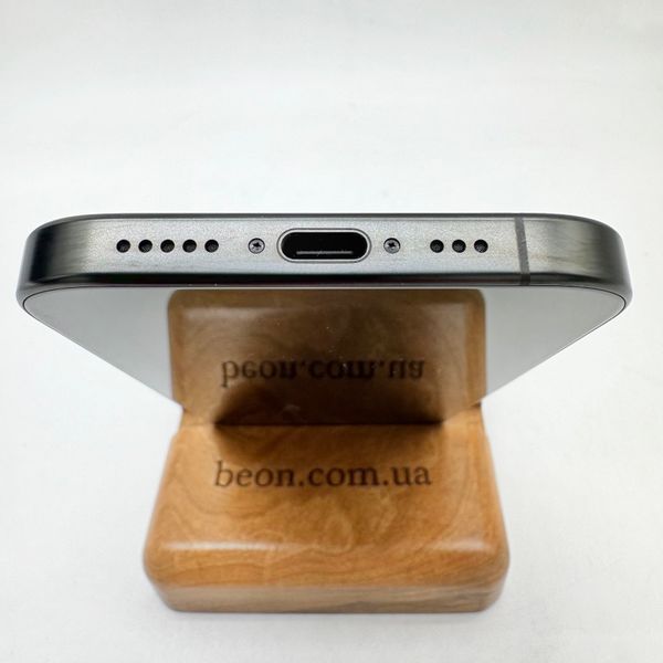 iPhone 16 Pro 256GB Black Titanium б/у (57461) 5404        фото