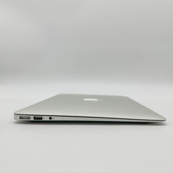 MacBook Air 13" 2014 i5 4gb RAM 128gb SSD Silver б/у (MG085) 4068        фото