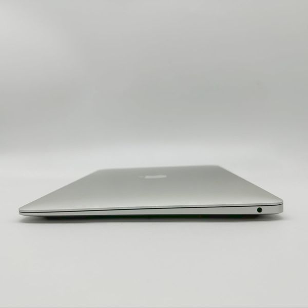 MacBook Air 13" 2020 M1 8GB RAM 256GB SSD Silver б/у (UQ6L7) 4120        фото