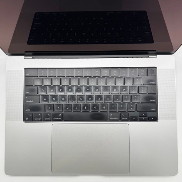 MacBook Pro 16" 2021 M1 Pro 16gb RAM 512gb SSD Silver б\у (H7X92) 5381        фото