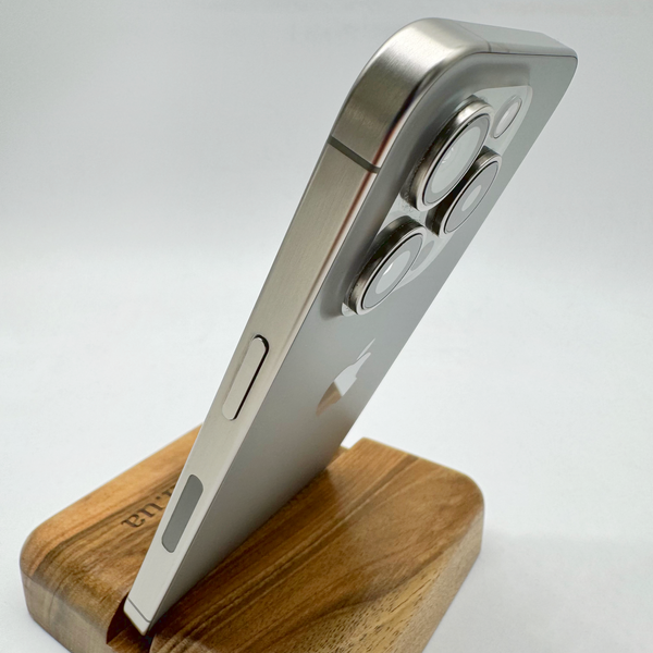 iPhone 15 Pro 128GB Natural Titanium б/у 5436        фото