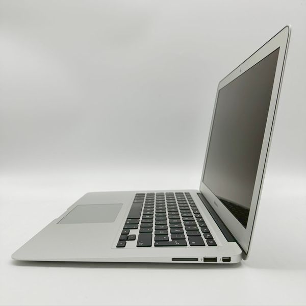 MacBook Air 13" 2017 i5 8gb RAM 128gb SSD Silver б/у (JYJ1WK) 4073        фото