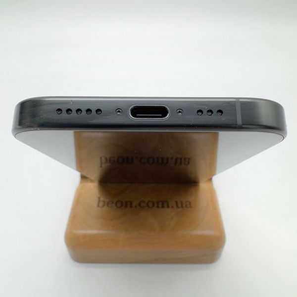 iPhone 16 Pro 256GB Black Titanium б/у (26361) 5349        фото
