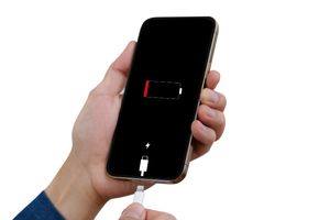Коли iPhone не заряджається: Поради та рішення від професіоналів по ремонту техніки Apple фото