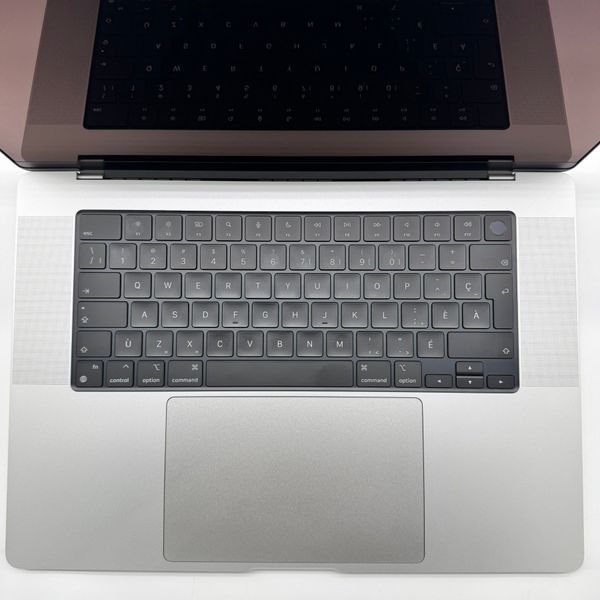 MacBook Pro 16" 2023 M2 Pro 16gb RAM 1Tb SSD Silver б/у (GV7XL) 5447        фото