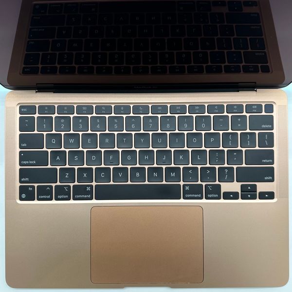 MacBook Air 13" 2020 M1 8GB RAM 256GB SSD Gold б/у (B1WG2) 4004        фото