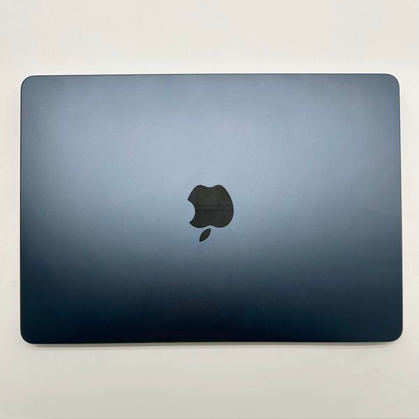 MacBook Air 13" 2022 M2 8gb RAM 256gb SSD Midnight б/у (7NP71) 7NP71 фото