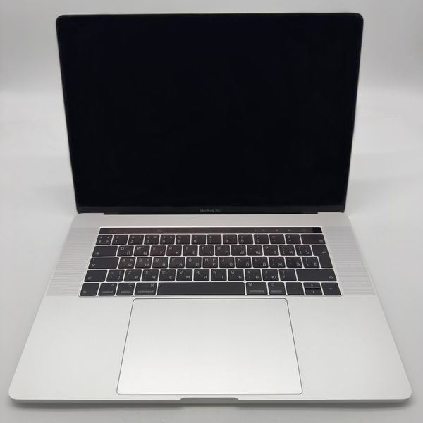 MacBook Pro 15" 2019 i7 16gb RAM 256gb SSD Silver б/у (ELVCH) 5545        фото