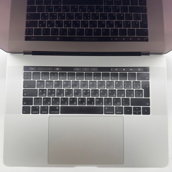 MacBook Pro 15" 2019 i7 16gb RAM 256gb SSD Silver б/у (ELVCH) 5545        фото