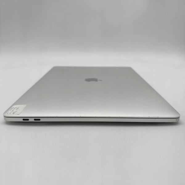 MacBook Pro 15" 2019 i7 16gb RAM 256gb SSD Silver б/у (ELVCH) 5545        фото