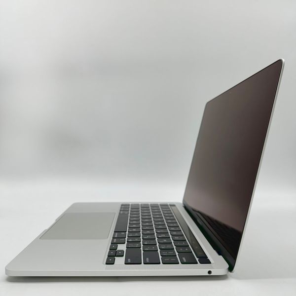 MacBook Pro 13" 2020 M1 8GB RAM 512GB SSD Silver б/у (AQ05H) 3308        фото