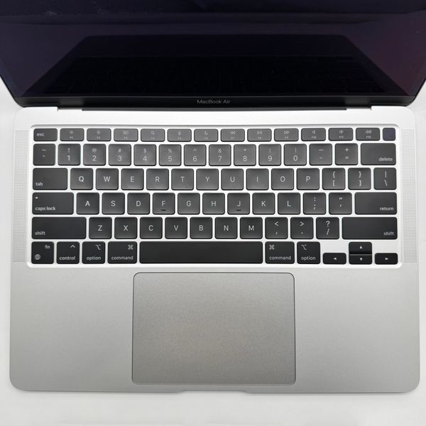 MacBook Air 13" 2020 M1 8GB RAM 256GB SSD Silver б/у (4VQ6L7) 5407        фото