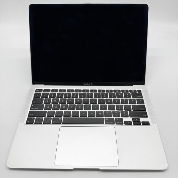 MacBook Air 13" 2020 M1 8GB RAM 256GB SSD Silver б/у (4VQ6L7) 5407        фото