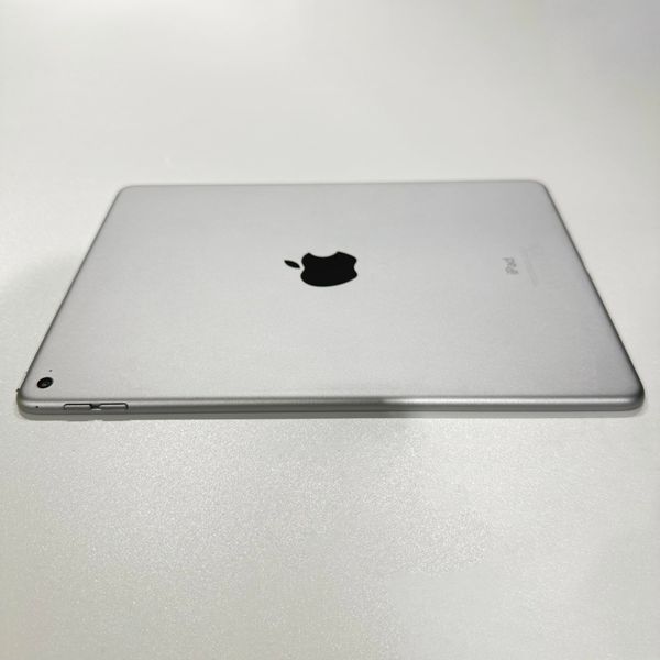 Apple iPad Air (2th gen) 16gb Wi-Fi Space Gray б/у 3994        фото